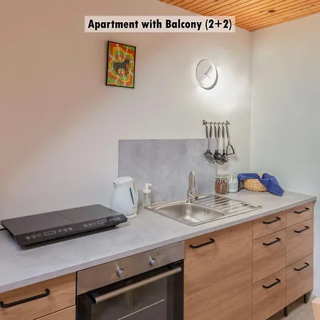 Apartment Uric