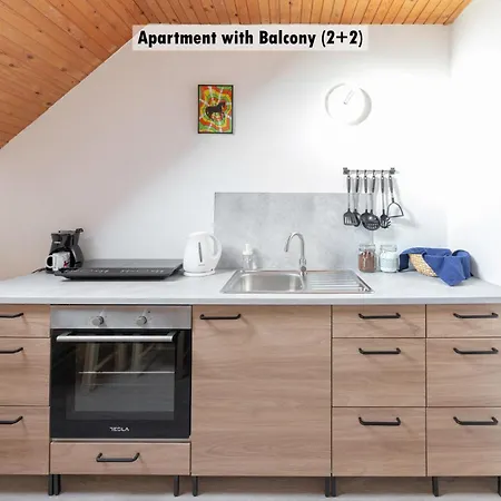 Apartament Uric *